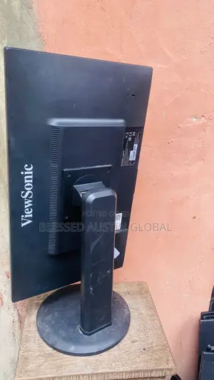 24 Inches Viesonic Monitor