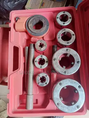 Pipe Threading Machine