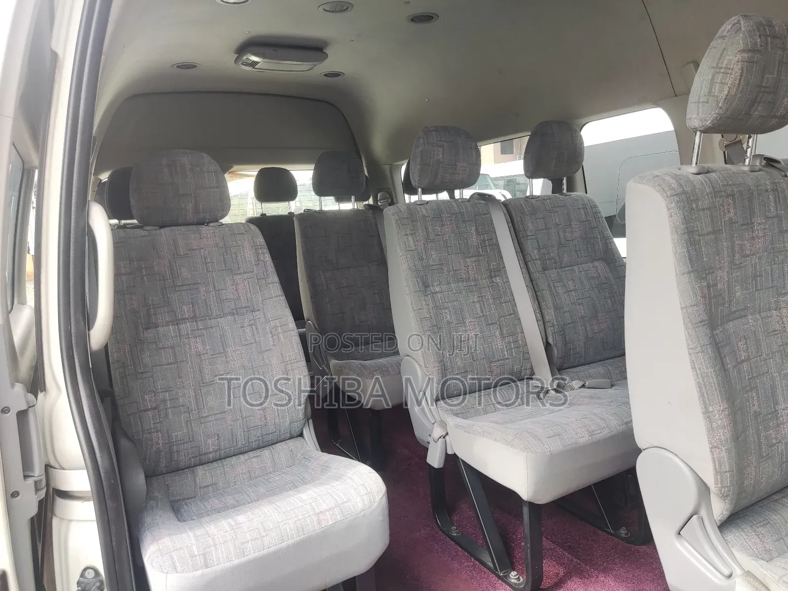Toyota HiAce 2015 White
