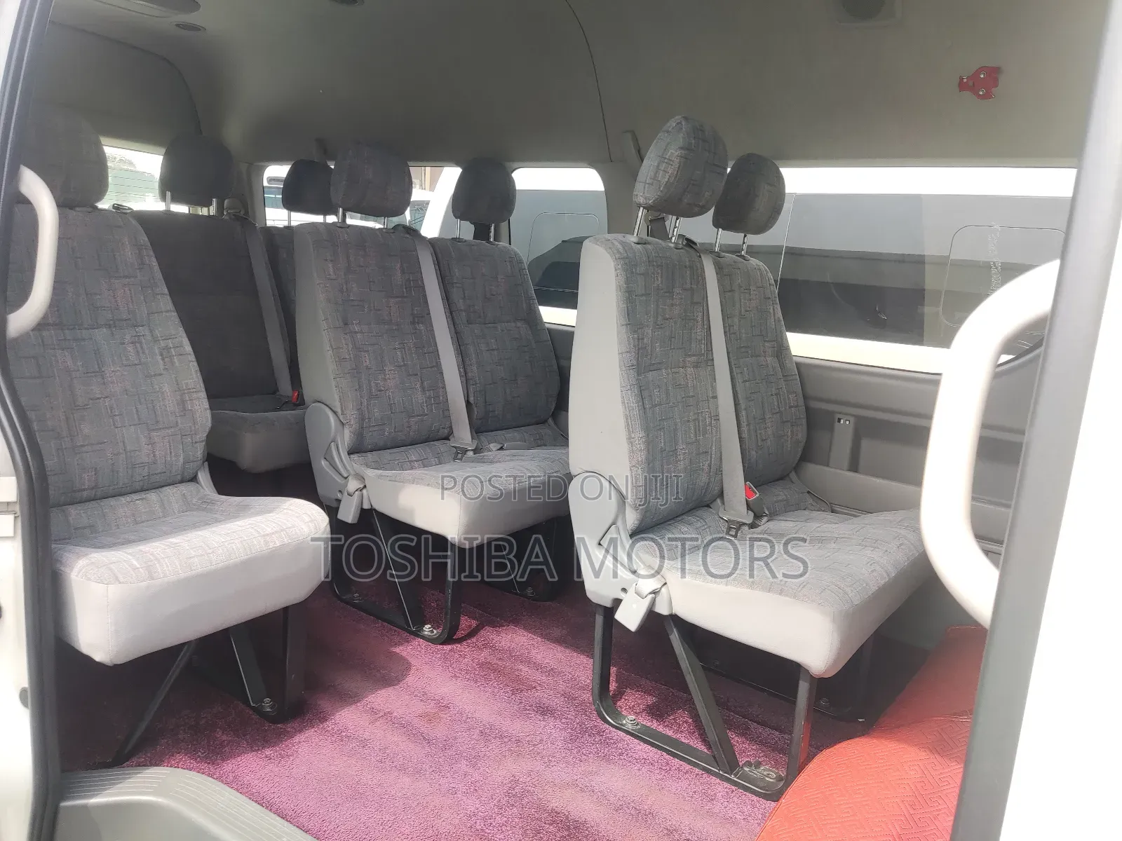 Toyota HiAce 2015 White