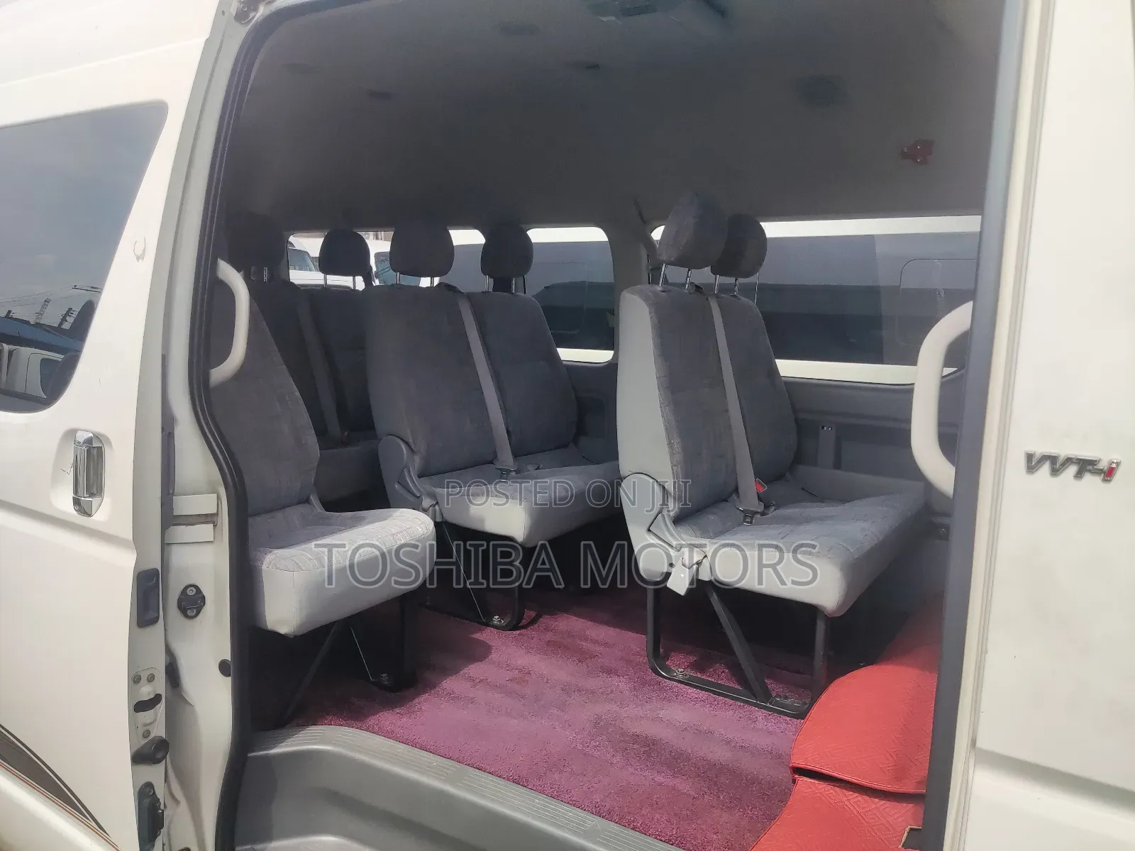 Toyota HiAce 2015 White