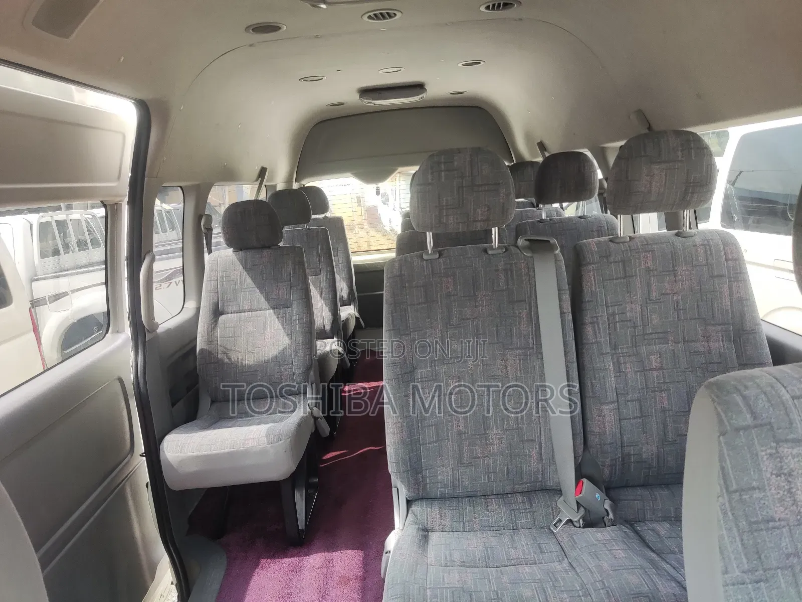 Toyota HiAce 2015 White