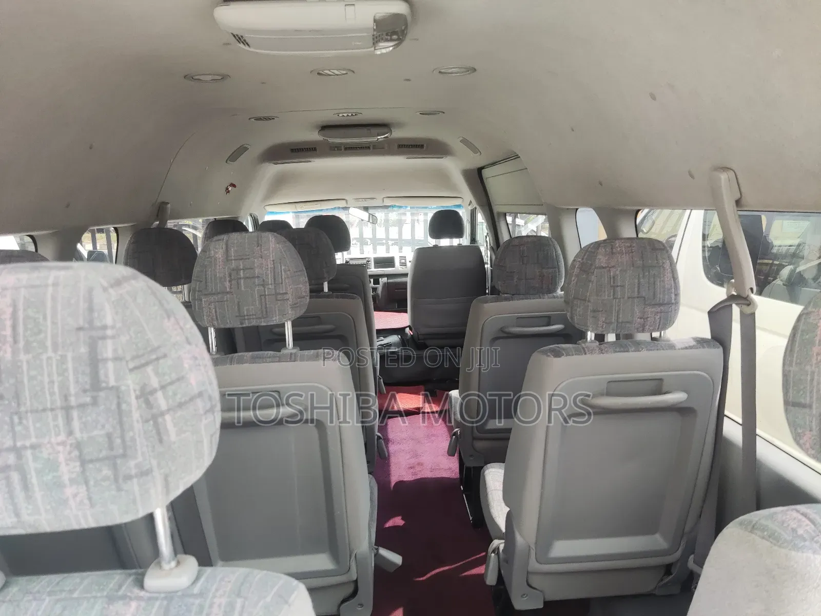 Toyota HiAce 2015 White