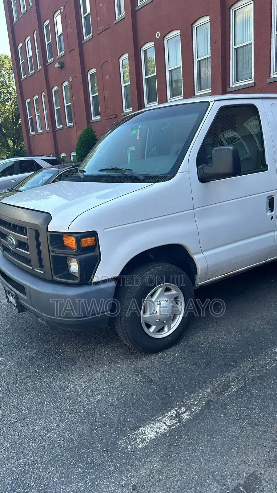 Ford E-350 2008 White