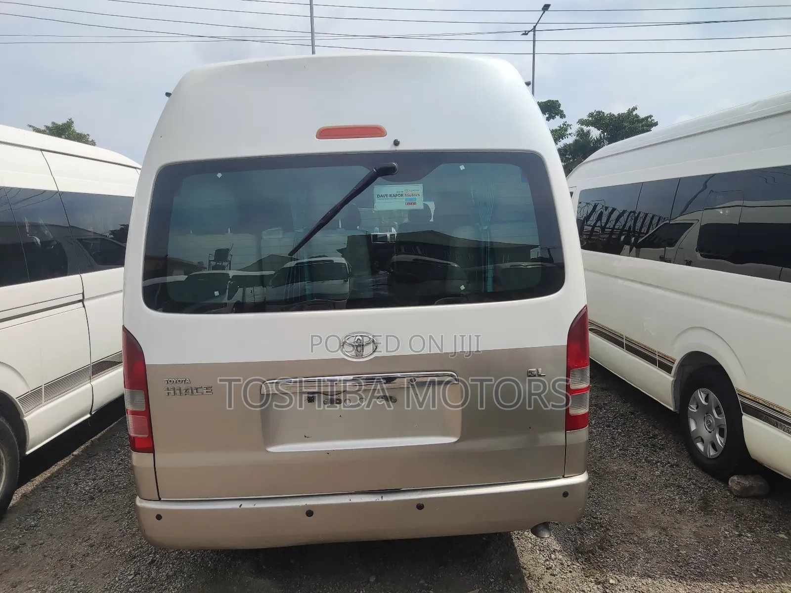 Toyota HiAce 2015 Brown