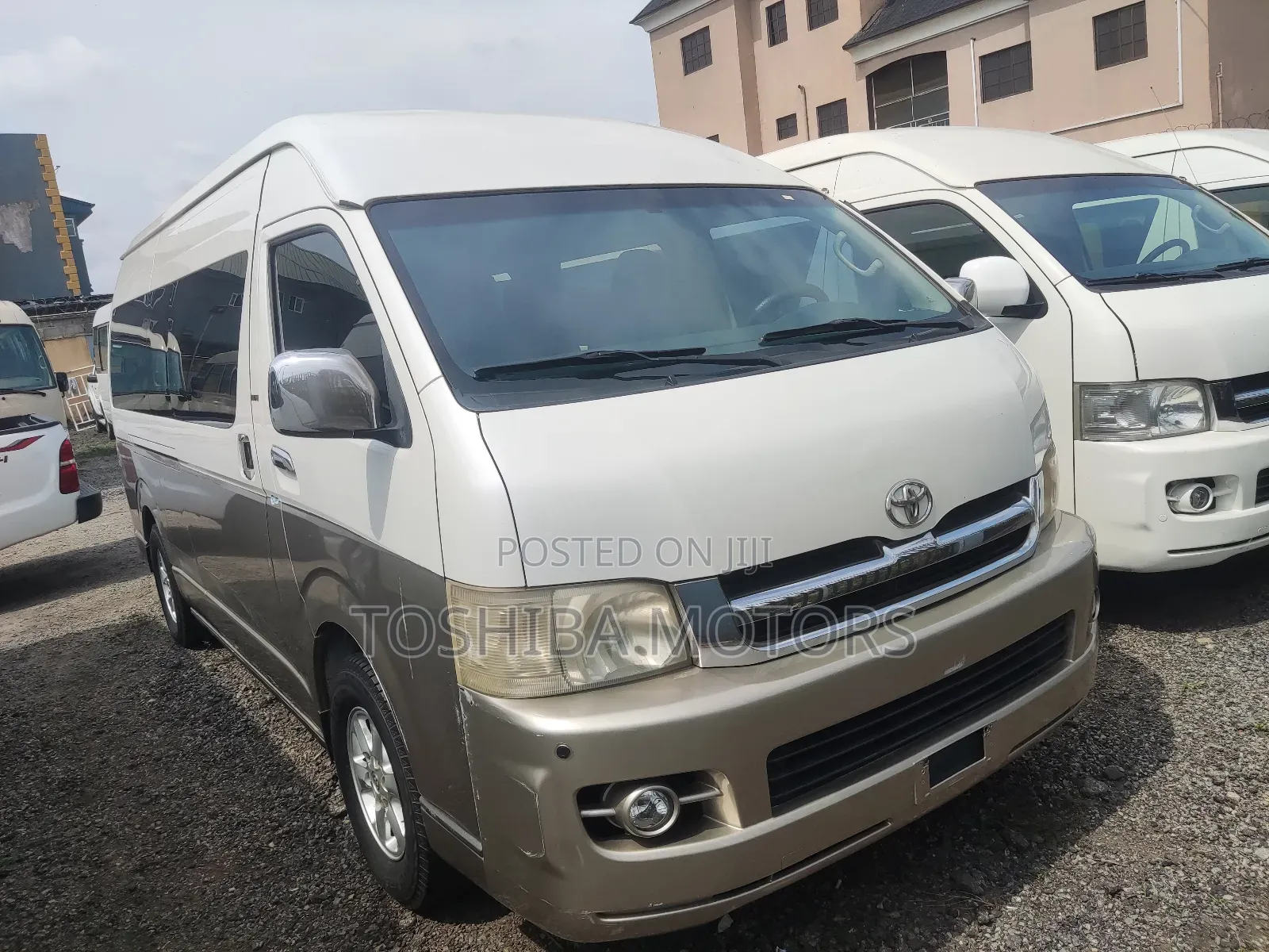 Toyota HiAce 2015 Brown