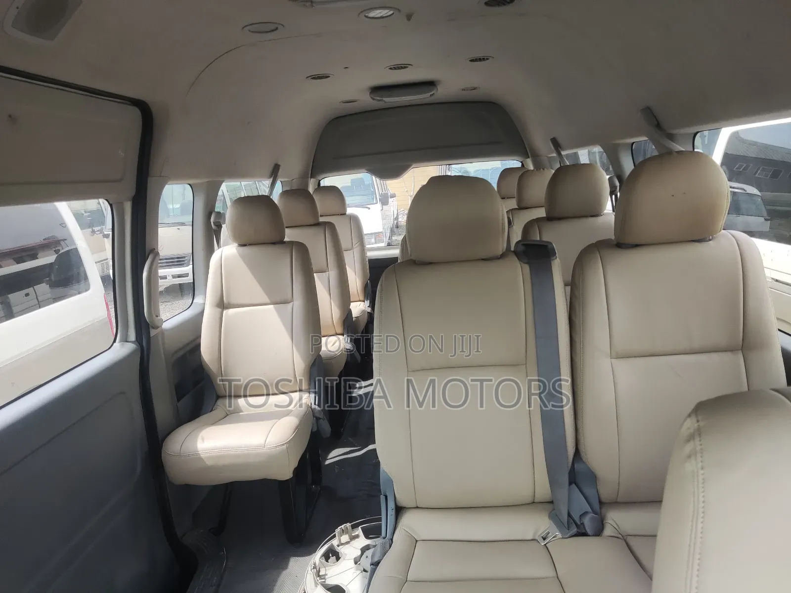 Toyota HiAce 2015 Brown