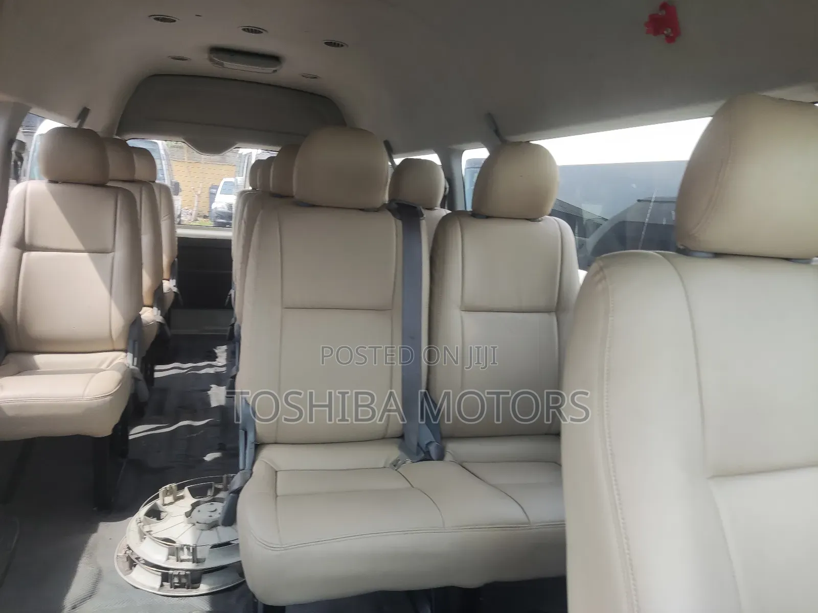 Toyota HiAce 2015 White