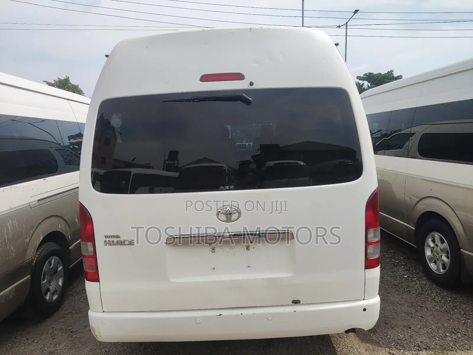 Toyota HiAce 2015 White