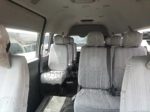 GMC Savana 2015 Orange