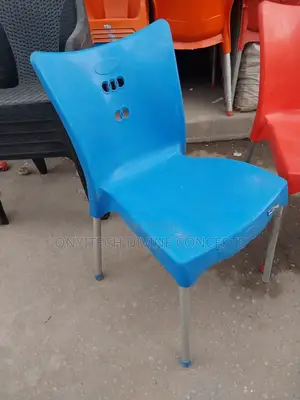 Armless Plastic Restaurant Chair