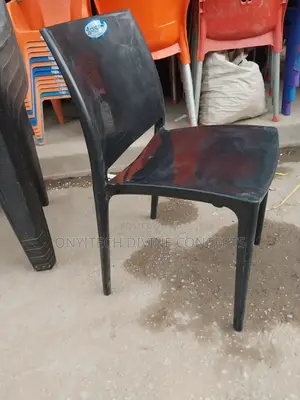 Plastic Lounge/Bar Chair