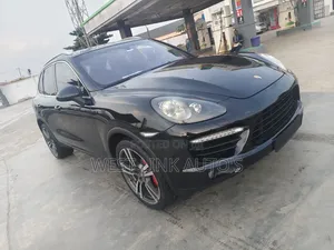 Porsche Cayenne 2013 Black