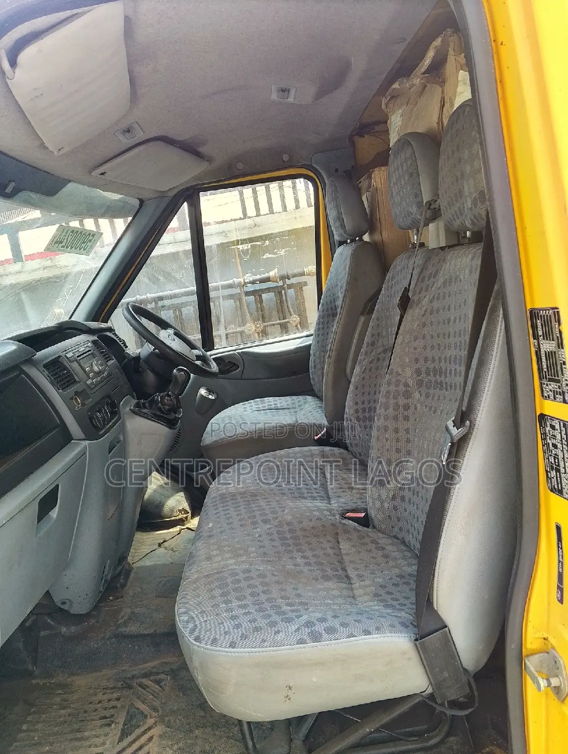 Ford Transit 2007 Yellow