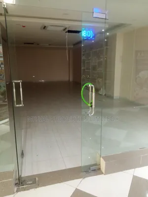 Massive Classic Service Shopping Mall Space for Lease