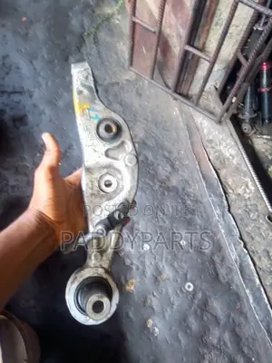 Lexus Ls460 Lower Control Arm(Tokunbo)