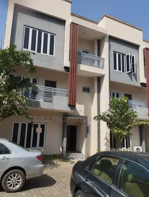 4bdrm Townhouse / Terrace in Guzape District for rent