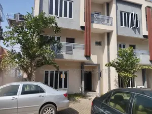 4bdrm Townhouse / Terrace in Guzape District for rent