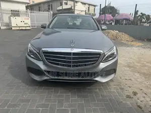Photo - Mercedes-Benz C300 2015 Silver