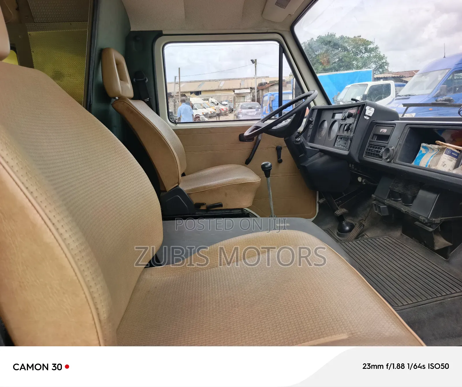 Volkswagen LT 2000 White