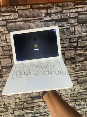 Laptop Apple MacBook Pro 2007 2GB Intel Core 2 Duo HDD 160GB