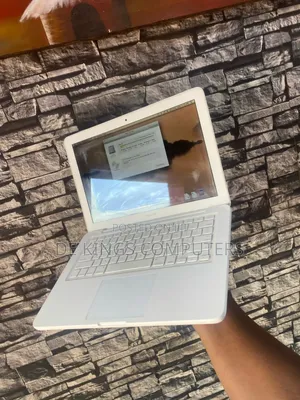 Laptop Apple MacBook Pro 2007 2GB Intel Core 2 Duo HDD 160GB