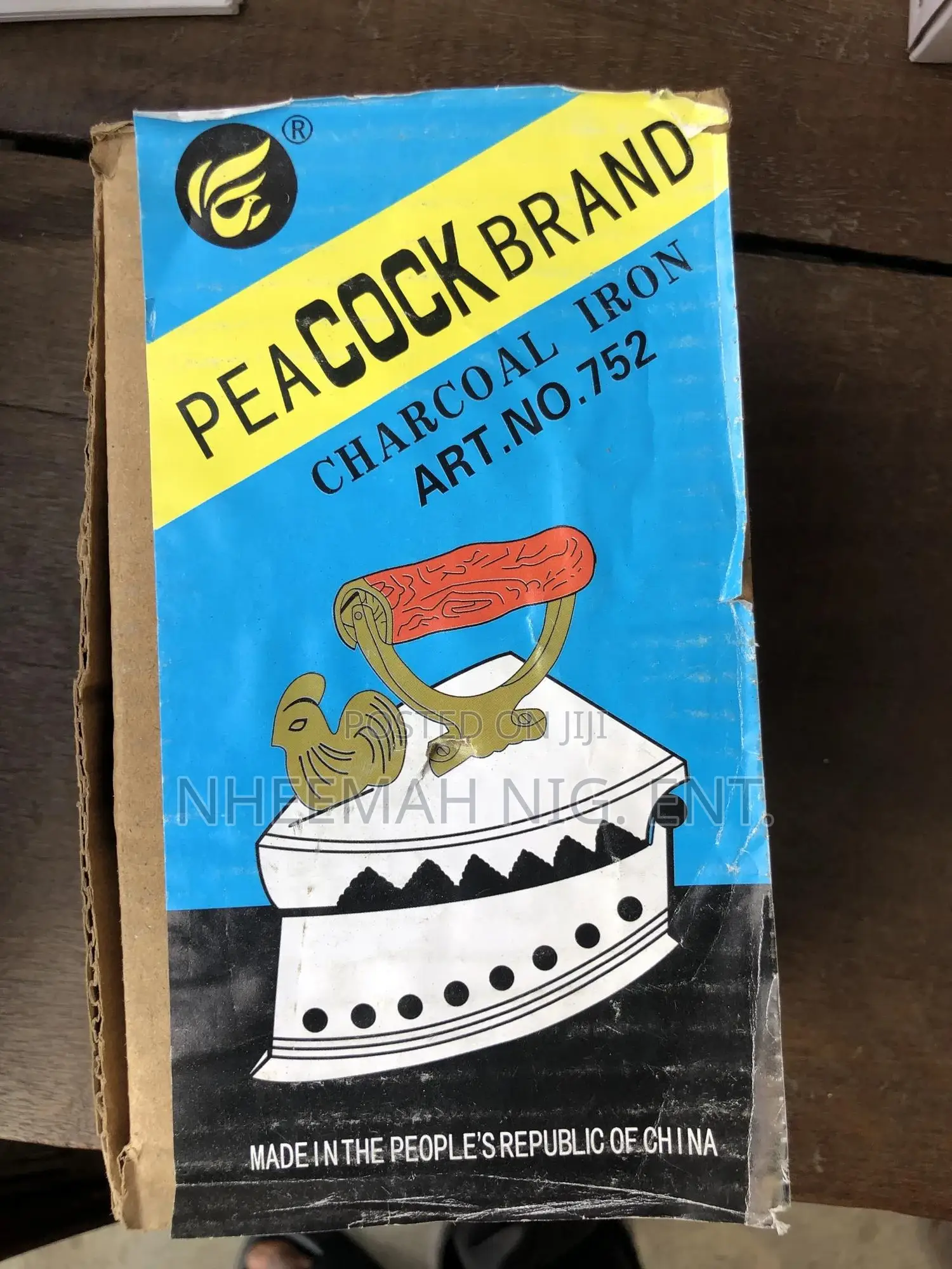 Peacock Charcoal Iron Medium Size