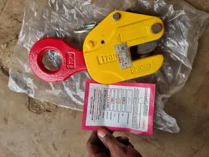 1ton Vertical Plate Lifting Clamp