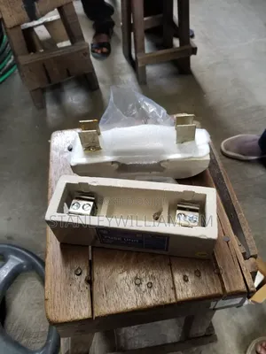 Fuse and Base Switch