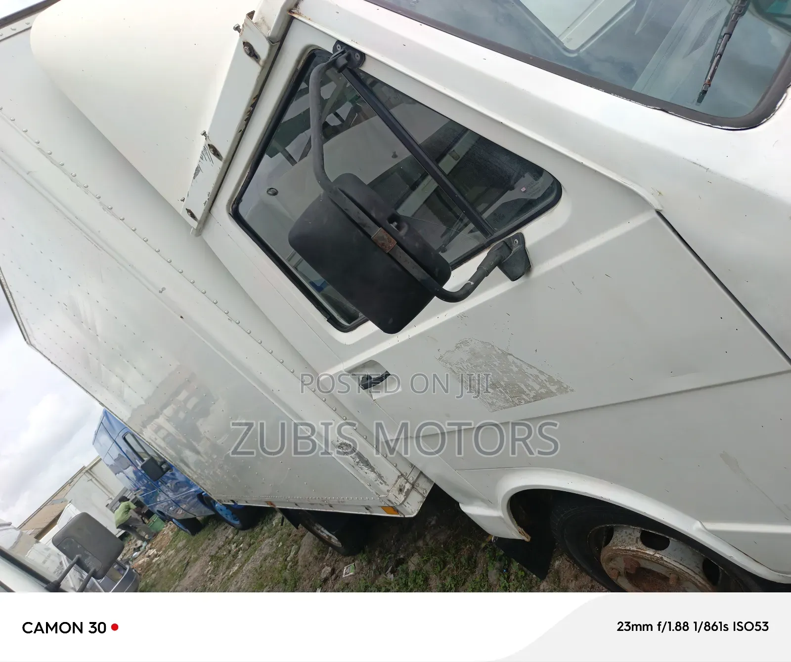 Volkswagen LT 2000 White