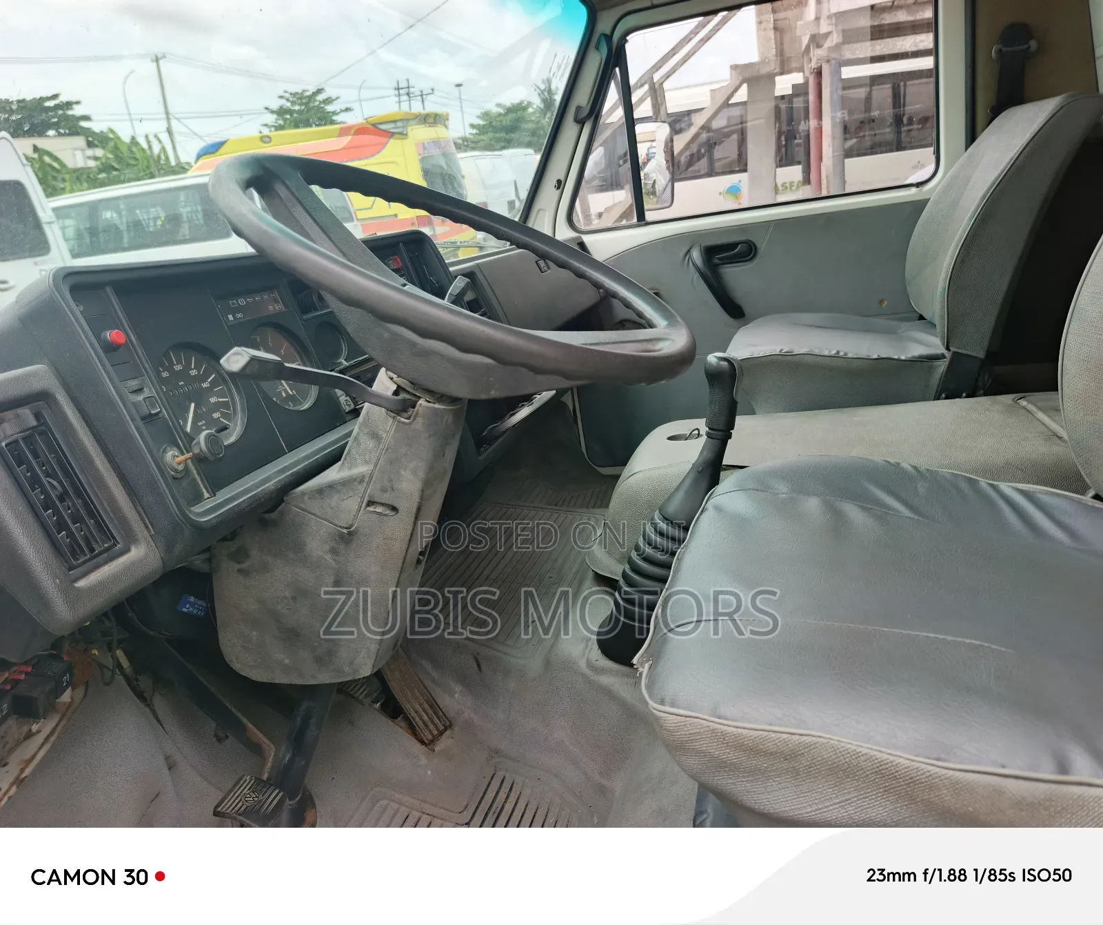 Volkswagen LT 2000 White