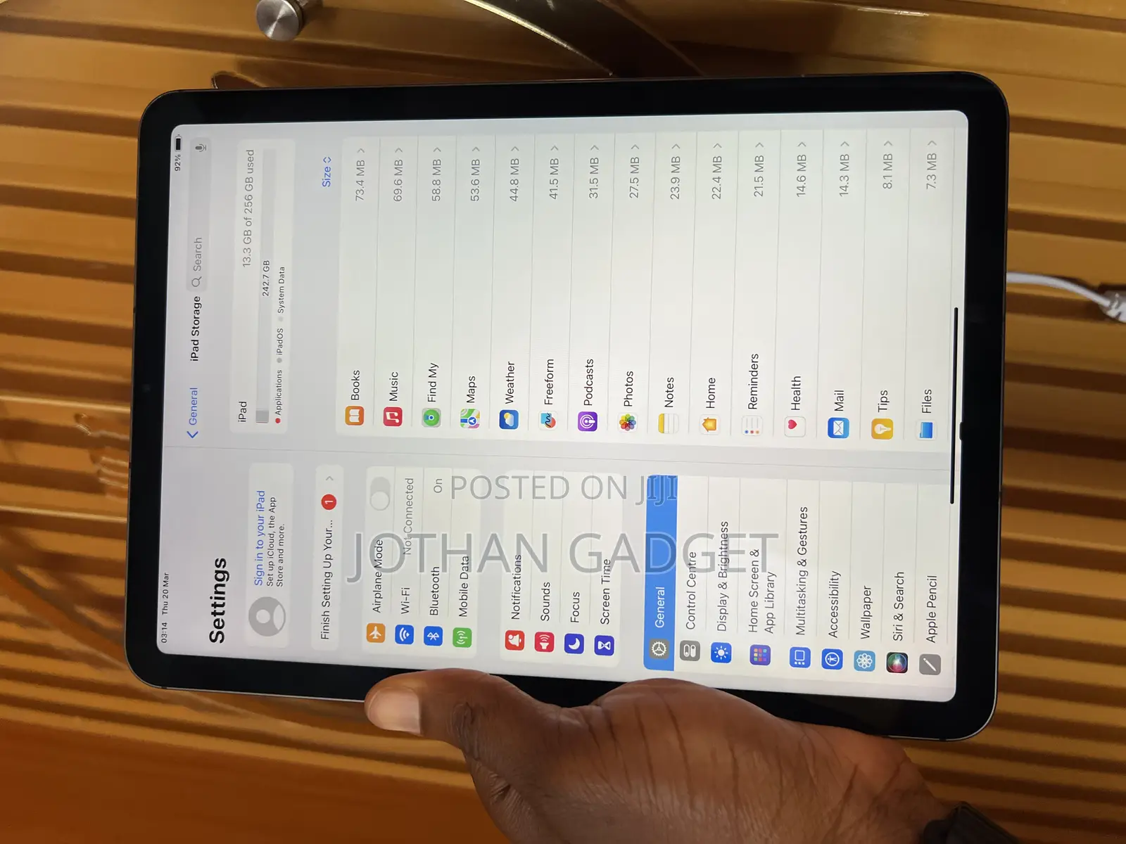 Apple iPad Air 256 GB Black
