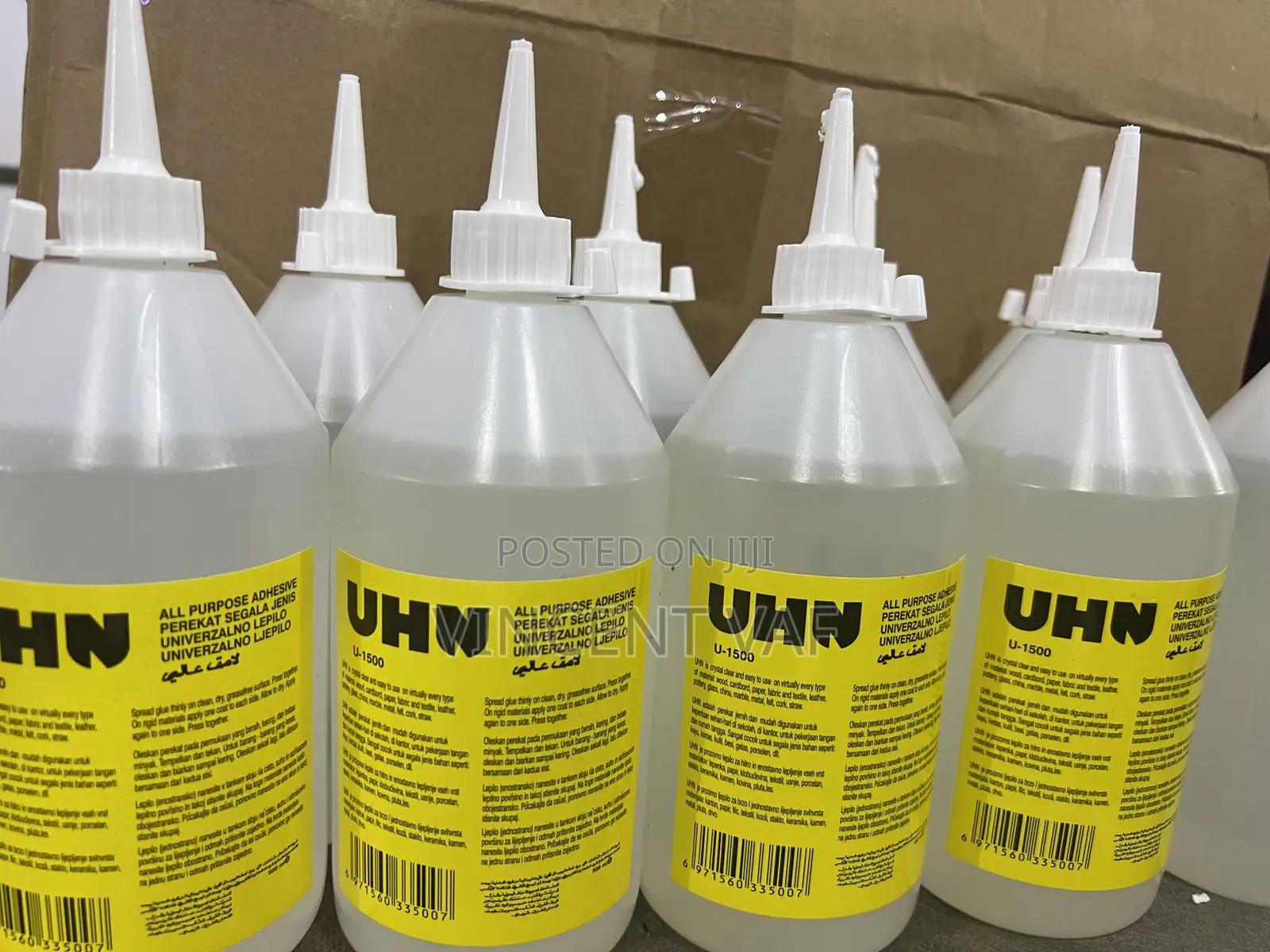 Uhn Glue Gum