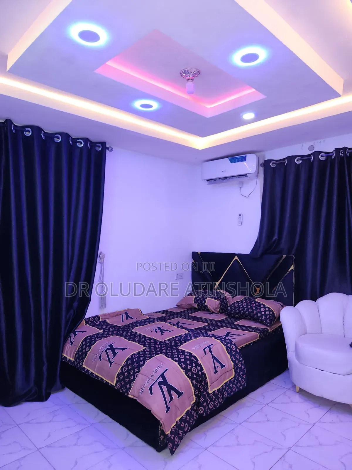 *Furnished Self-Contain Room and Parlour for Rent