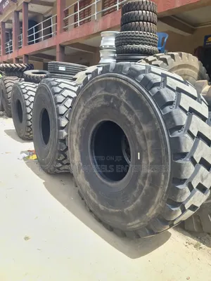 Caterpillars, Payloaders, Tractors, Dumper Trucks Tyres