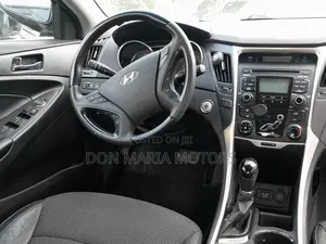 Hyundai Sonata 2011 Black