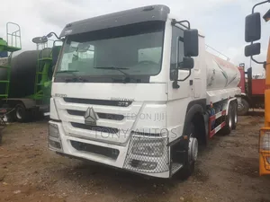 Direct Tokunbo Howo Water Tanker 2013 White