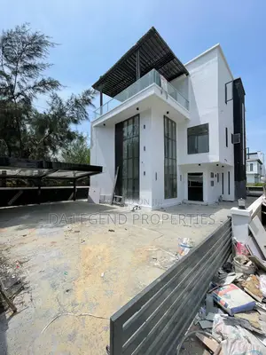 5bdrm Duplex in Lekki for sale