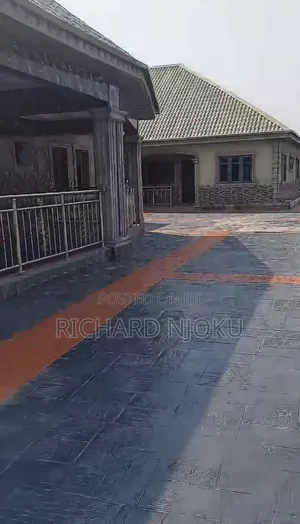 5bdrm Bungalow in Badagry / Badagry for sale