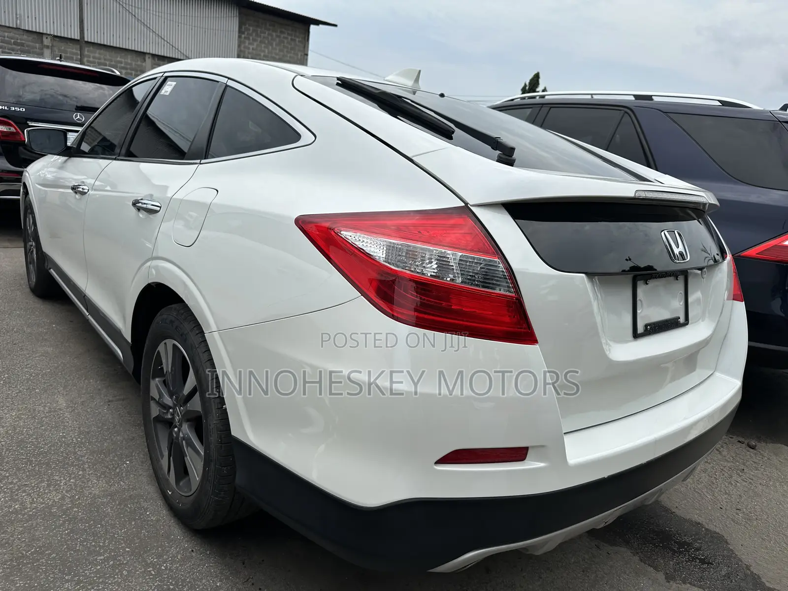 Honda Crosstour 2015 White