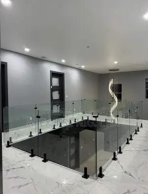 Courtyard 2 Glass Rails