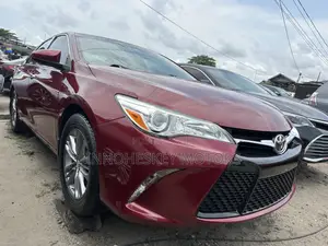 Toyota Camry 2016 Red