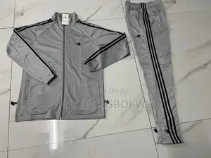 Photo - Quality Plain Tracksuit Wear