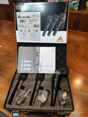 Photo - Behringer Ultravoice Xm1800s Dynamic Cardioid- Vocal Mic