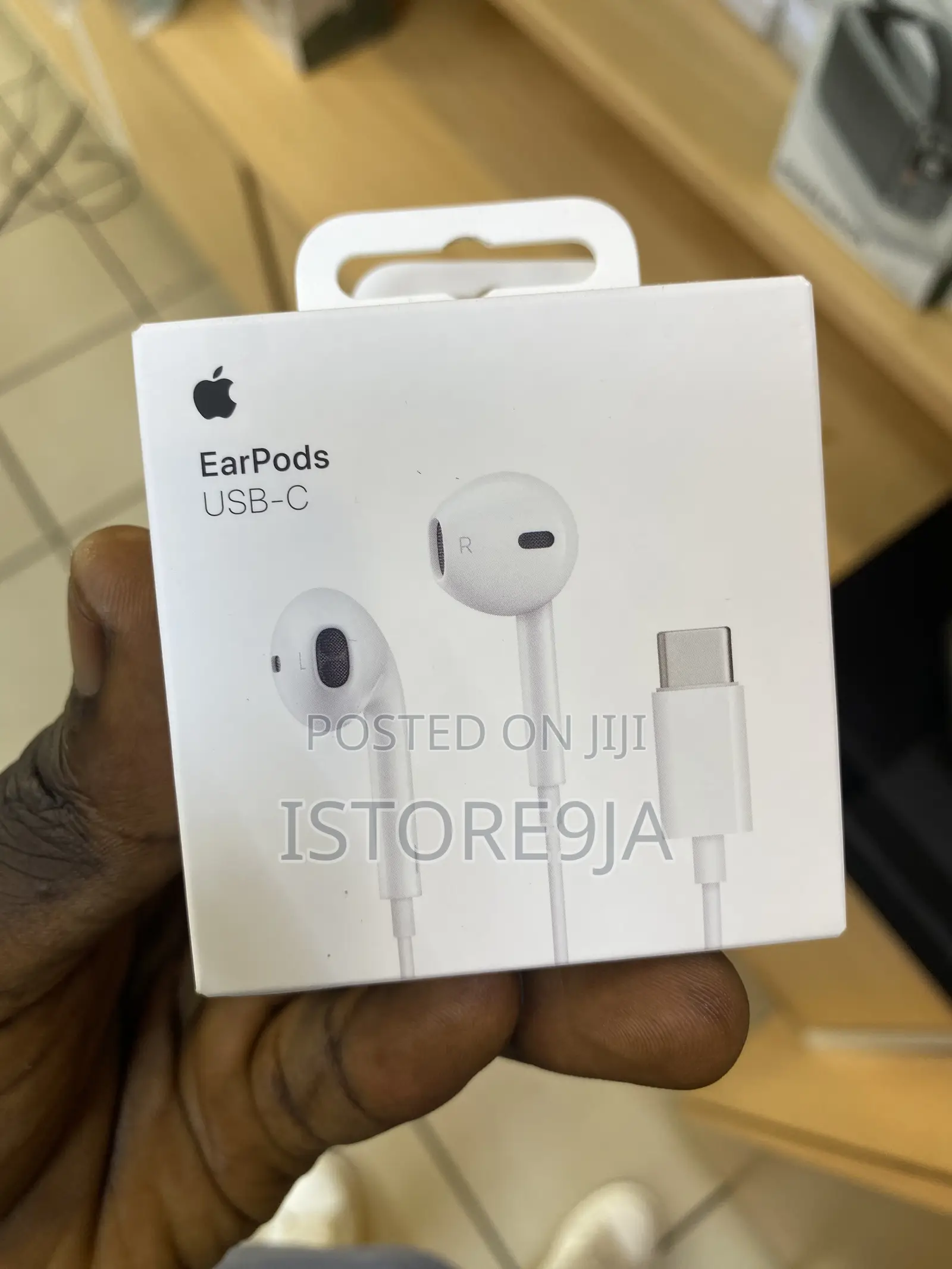 Apple Earpods With Usb-C Connector