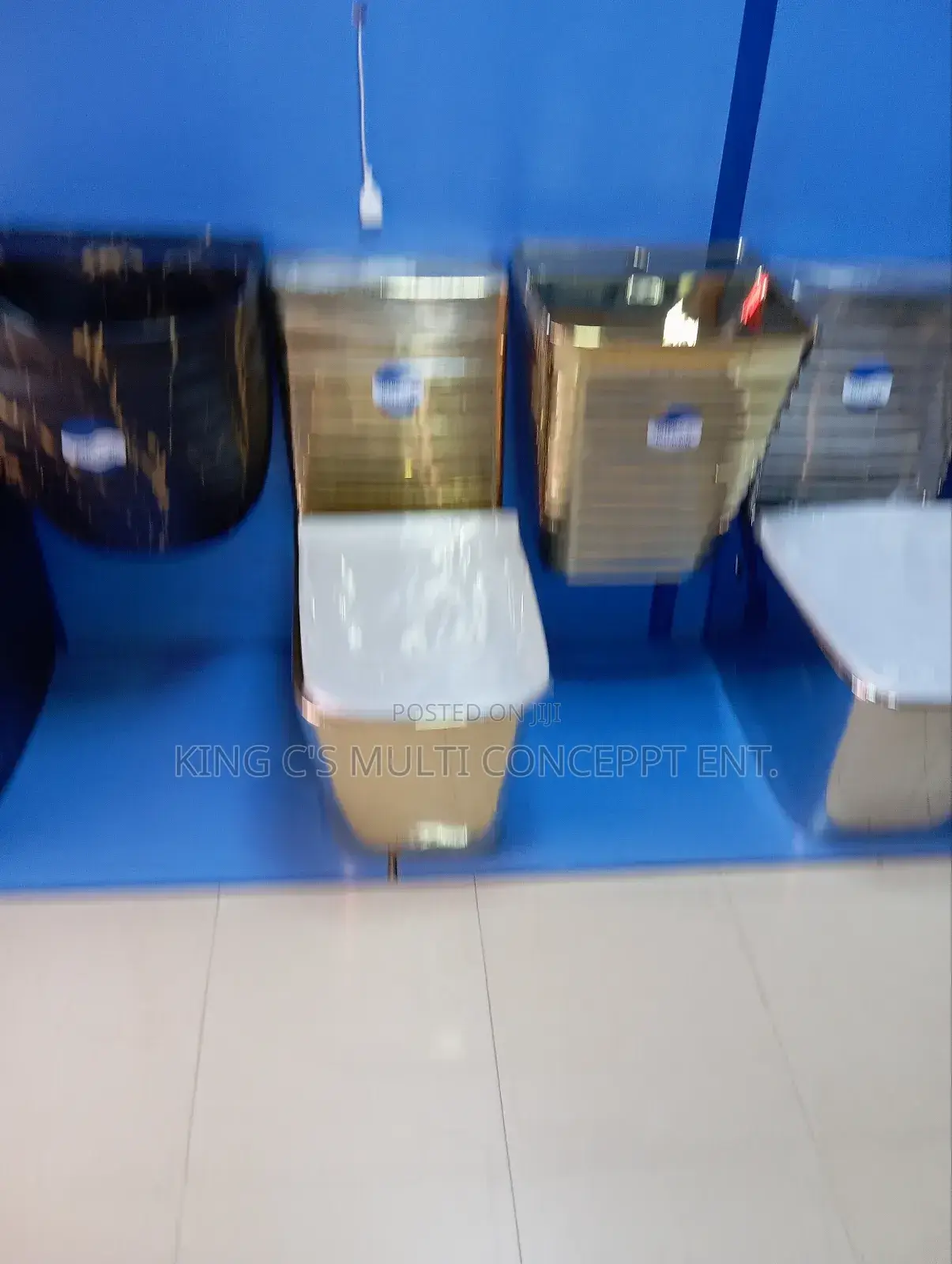 Executive Gold Water Closet