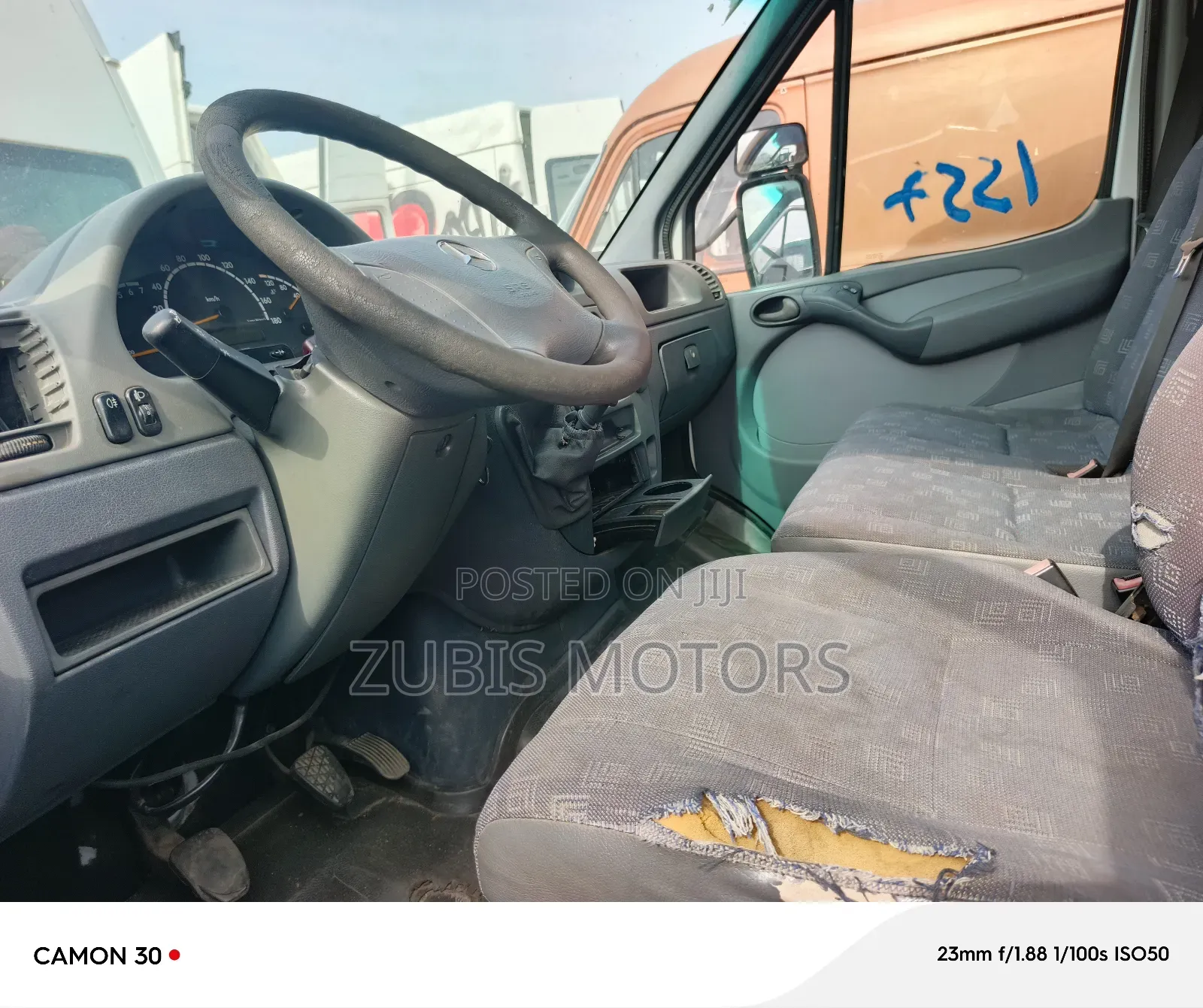 Mercedes-Benz Sprinter 2000 Gold