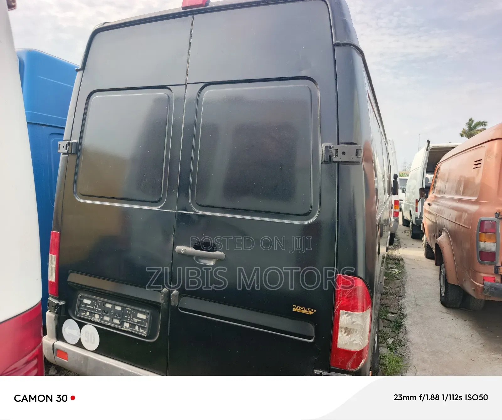 Mercedes-Benz Sprinter 2000 Gold