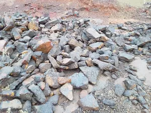 Iron Ore 60%>