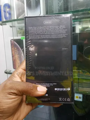 New Apple iPhone 11 Pro Max 256 GB Green